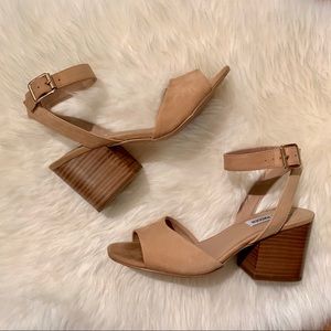 Steve Madden Devlin Tan Slings